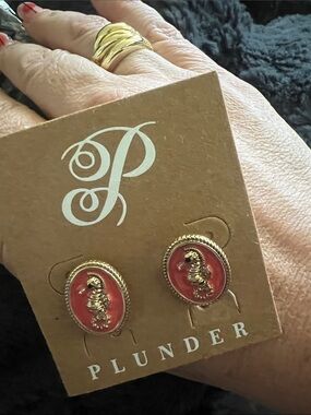 Get on your yacht! Gold Seahorse Coral Button Earrings - and statement ring!